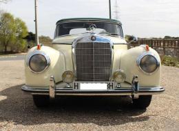Mercedes-Benz 300 S Cabriolet