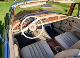 Mercedes-Benz SE 220 Cabriolet