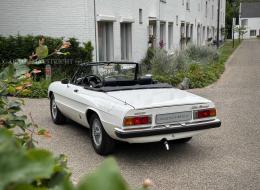 Alfa Roméo Spider 2000 Veloce | Alfaholics Fast Road Kit