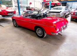 MG B Roadster