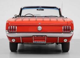 Ford Mustang Cabriolet 200ci 3.3 6 Cylindres Automatique