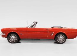 Ford Mustang Cabriolet 200ci 3.3 6 Cylindres Automatique