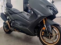 Moto yamaha T-MAX 560 "TECH MAX" 1&egrave;re Main