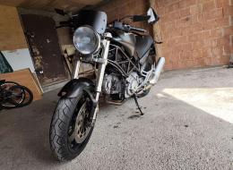 Moto Ducati 620 Dark