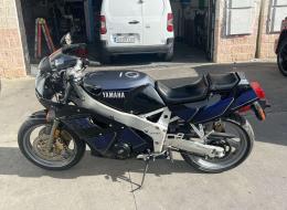 Moto yamaha FZR 400
