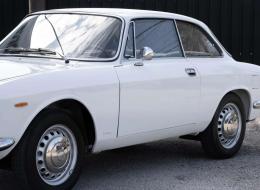 Alfa Roméo Giulia GT 1300 Junior Scalino