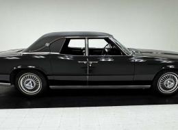 Ford Thunderbird Sedan