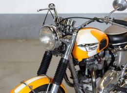 Moto Triumph T120 Bonneville