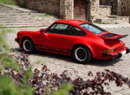 Porsche 911 Carrera 3.0