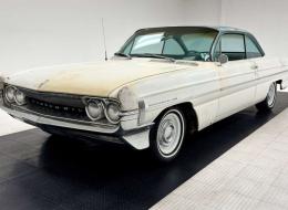 Oldsmobile Dynamic 88 Holiday Coupe de 1961