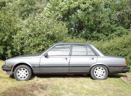 Peugeot 505 V6 2.8i