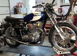 Moto Triumph Trident T150V de 1974
