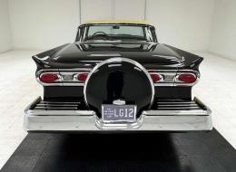Ford Fairlane 500 Skyliner