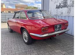 Alfa Roméo Giulia GT 1600 sprint véloce