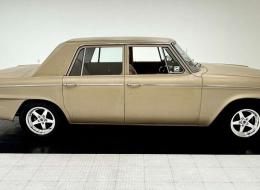Studebaker Lark Commander 4 Door Sedan