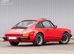 Porsche 911 3.2L Coup&eacute; G50