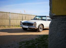 Mercedes-Benz SL 230SL PAGODE