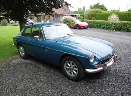 MG B GT