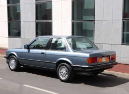 BMW Série 3 325ia