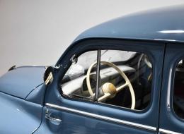 Renault 4 CV SPORT