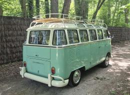 Volkswagen Combi T1 modifié 23 fenêtres « Samba »