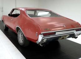 Oldsmobile 442 2 Door Holiday Coupe
