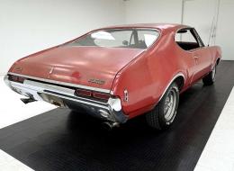 Oldsmobile 442 2 Door Holiday Coupe