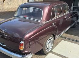 Mercedes-Benz 220 S