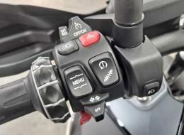 Moto BMW R1250GSA 1&egrave;re Main