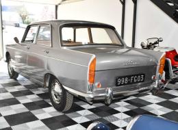 Peugeot 404 SUPER LUXE
