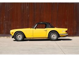 Triumph TR6