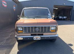 Ford Van Econoline E-150