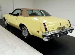 Oldsmobile Cutlass Coupé Salon Hardtop