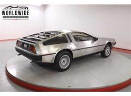 De Lorean DMC 12