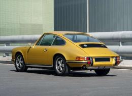 Porsche 911 2.4 T