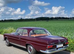 Mercedes-Benz SE 220SE W111 Coup&eacute;
