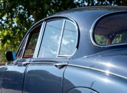 Jaguar MK 2 3.4 L de Bob Wollek