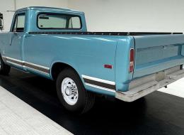 International Pick-up 1200 D Long Bed