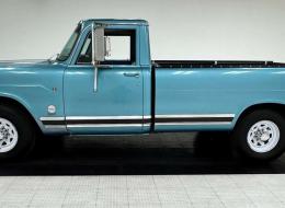 International Pick-up 1200 D Long Bed