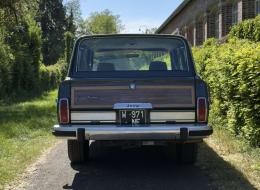 Jeep Grand Wagoneer