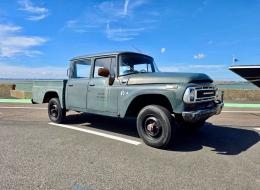 International Harvester 1200C Travelette 4x4