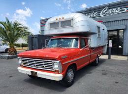 Ford Pick-up F250 Custom Cab Camper