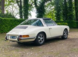 Porsche 911 2.2 E Targa 