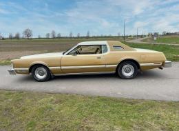 Ford Thunderbird