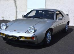 Porsche 928