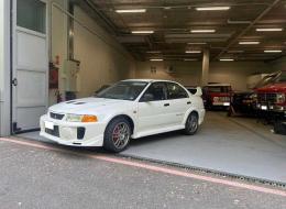Mitsubishi Lancer Evolution V RS