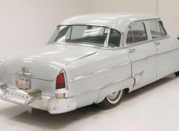 Lincoln Cosmopolitan Sedan