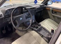 BMW Série 7 728i
