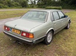 BMW Série 7 728i