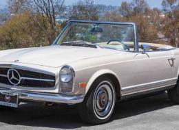 Mercedes-Benz SL 250 SL PAGODE de 1968